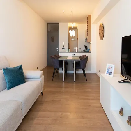 Apartment With Frontal Sea View In Raversijde Apartment *