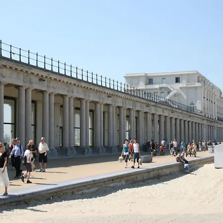Apartment With Frontal Sea View In Raversijde * Ostende